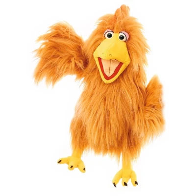 Kokoška Herta, žena petelina Zdravka je prava "kura". Pridno vali jačka in varuje svoje piščančke.